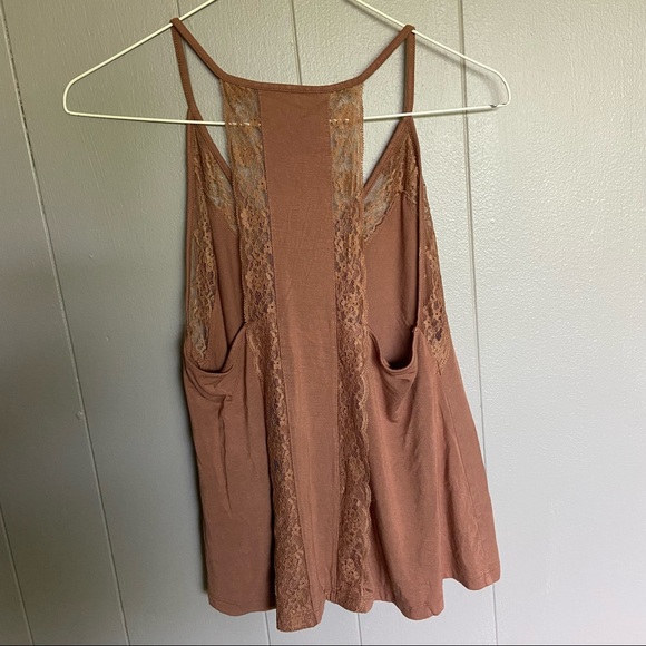 Women’s American Eagle Lace Soft & Sexy V Neck Tank Top - Picture 3 of 3